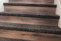 Escalier-tapis-planchette-vinyle