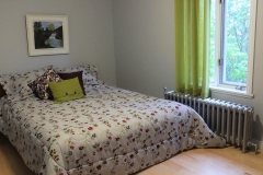 chambre-literie-rideaux-peinture